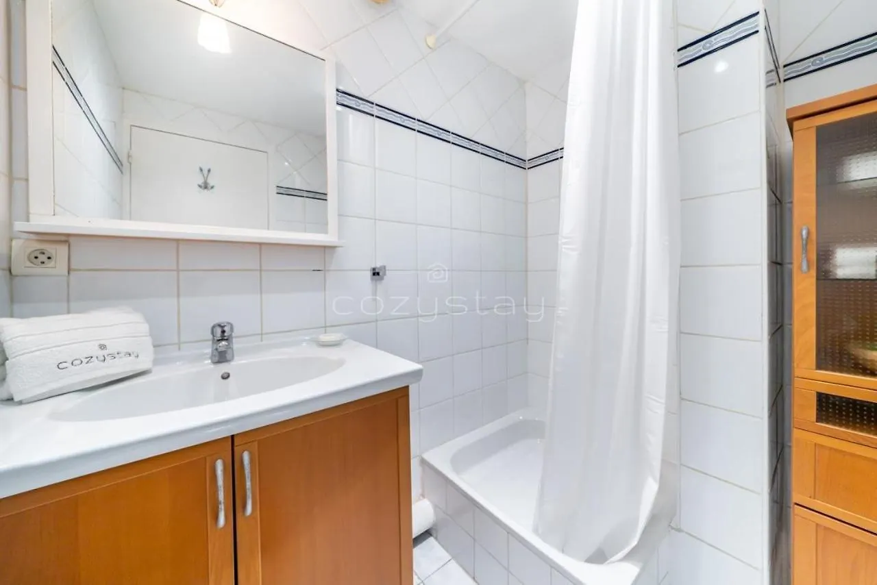 Grand Studio Confortable Au Coeur De Cannes France